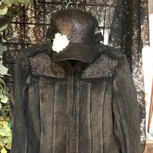 Reba - size small black wash-out with studs and matching cap